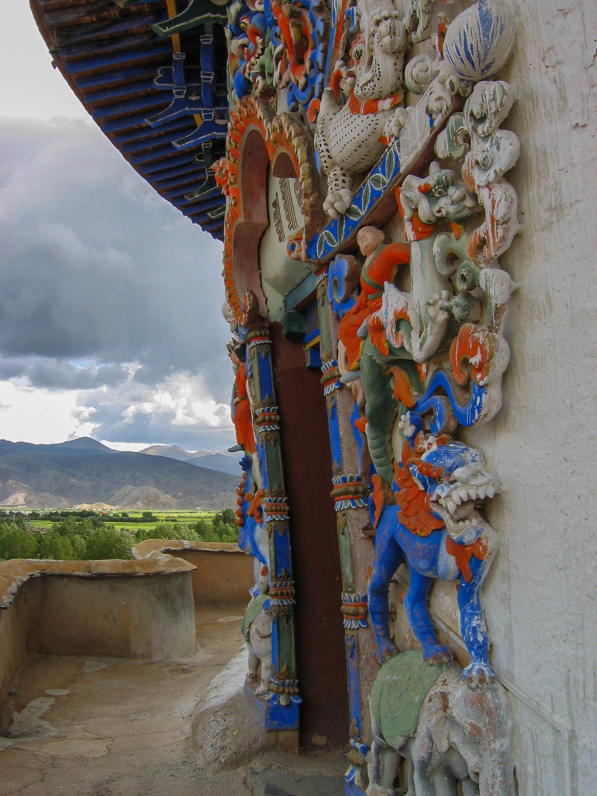 The entrance to The Kumbum, Gyantse. Tibet.