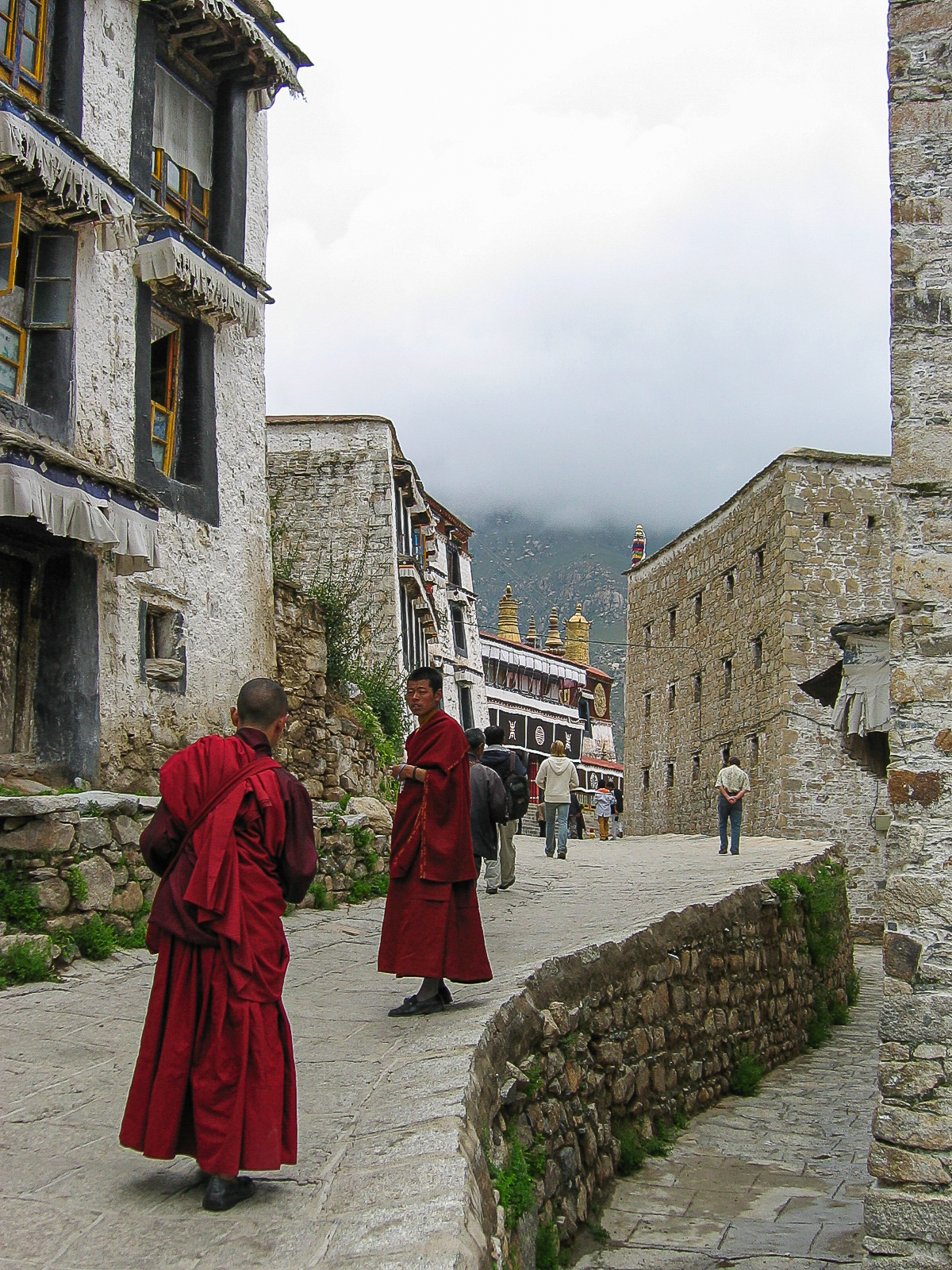 Wandering around Drepung Monastery - Lhasa, Tibet