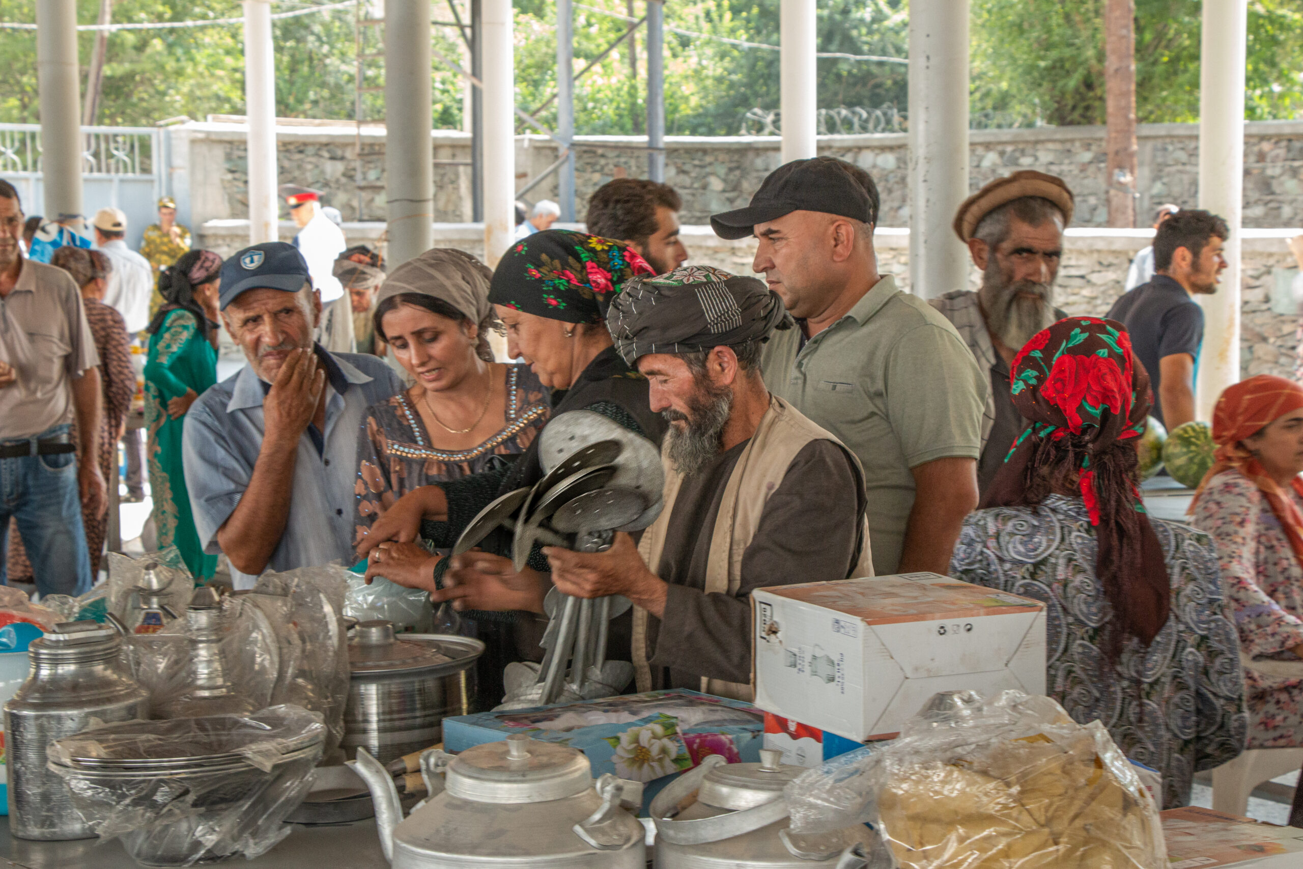 Tajikistan - Ruzvat - friendship market