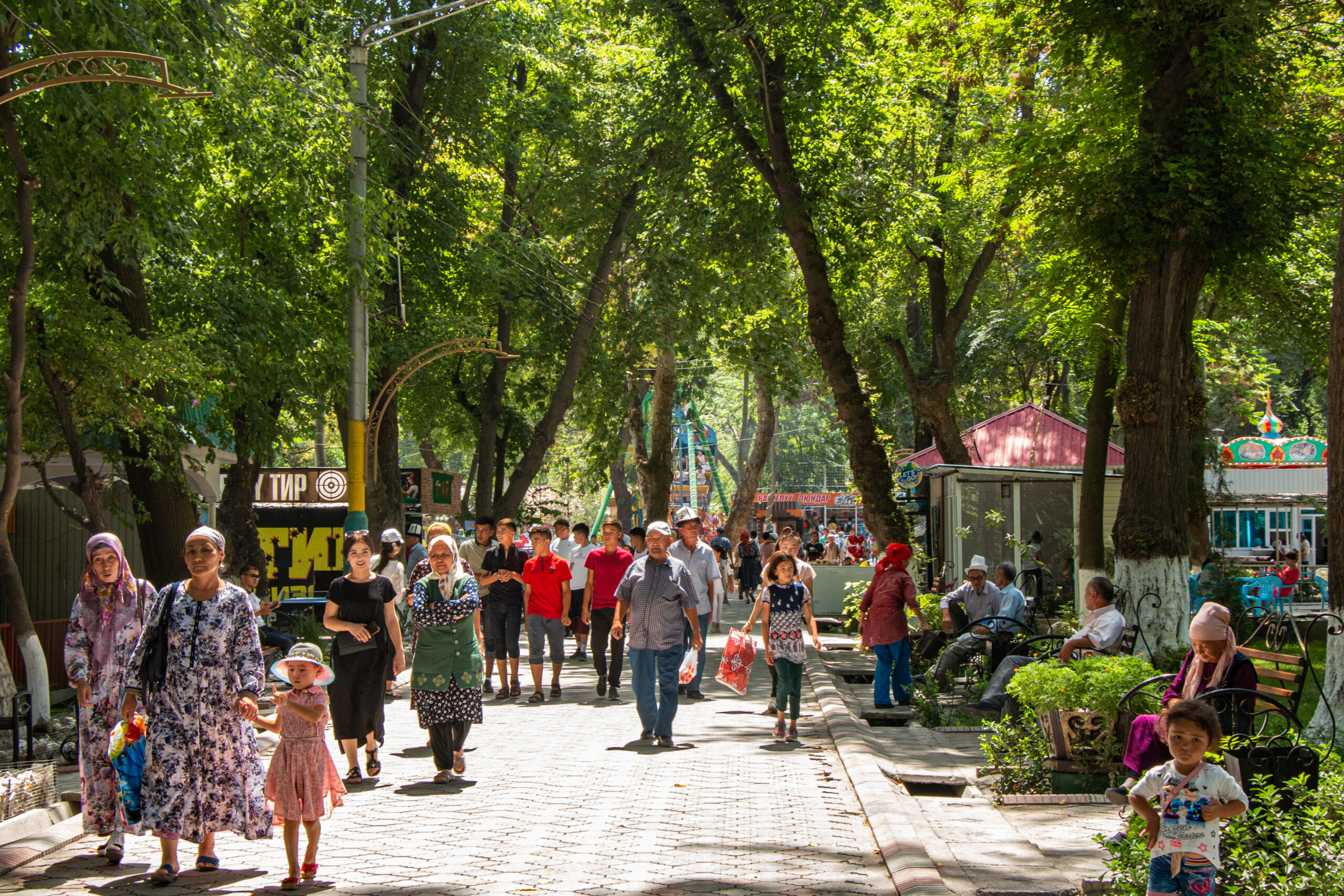 Navoi Park, Osh - crowds on a sunny afternoon