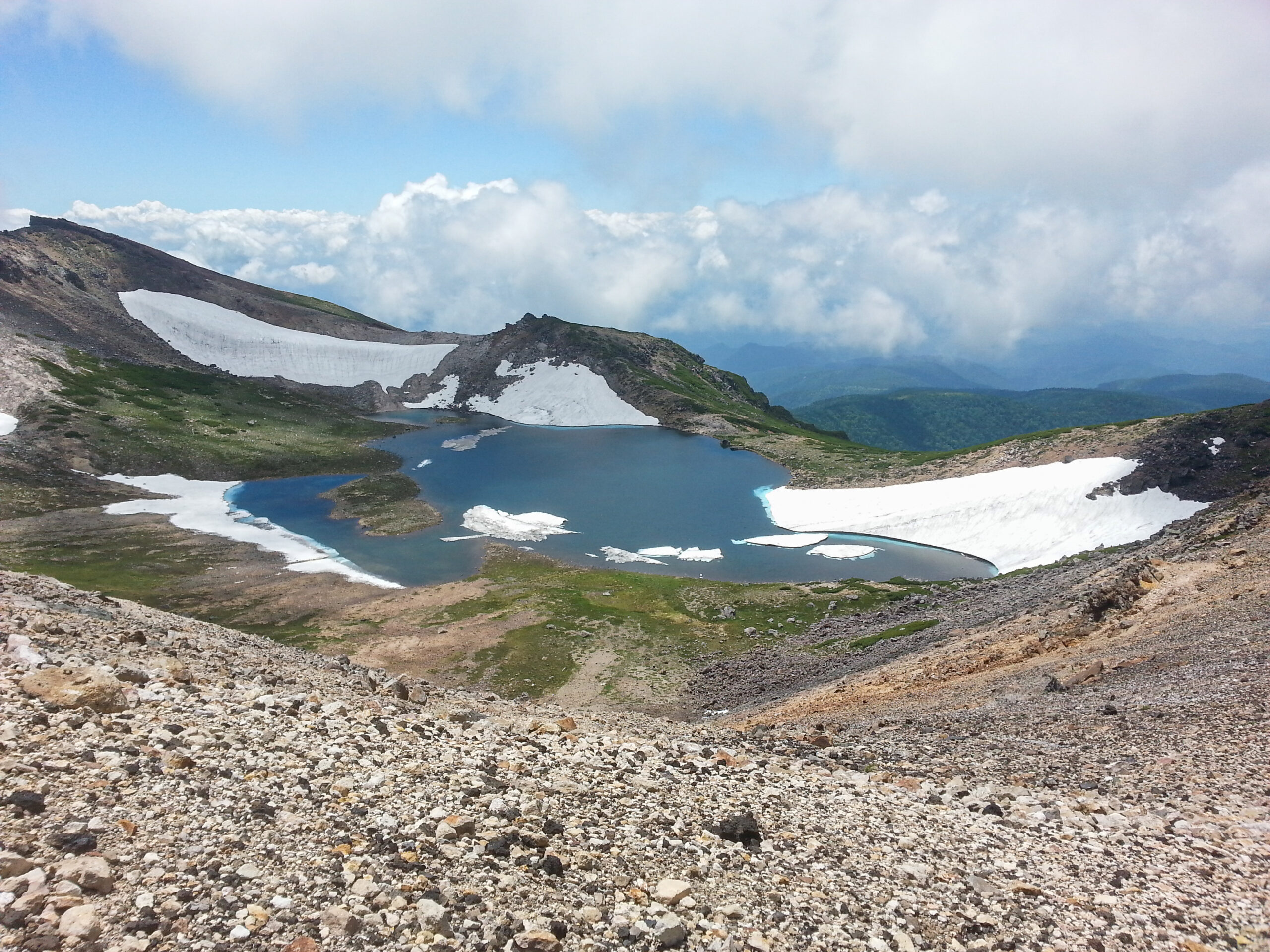 Mount Norikura - summer snow