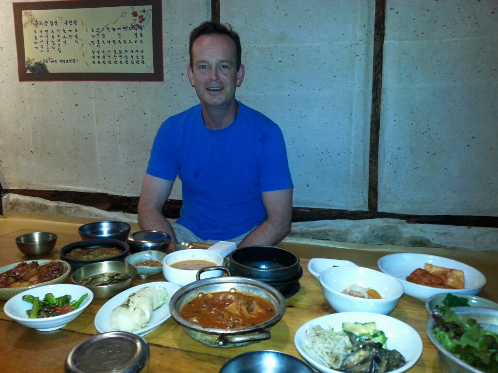 South Korea - Gyeongju - Dosul Maeul restaurant - traditional food in a traditional building
