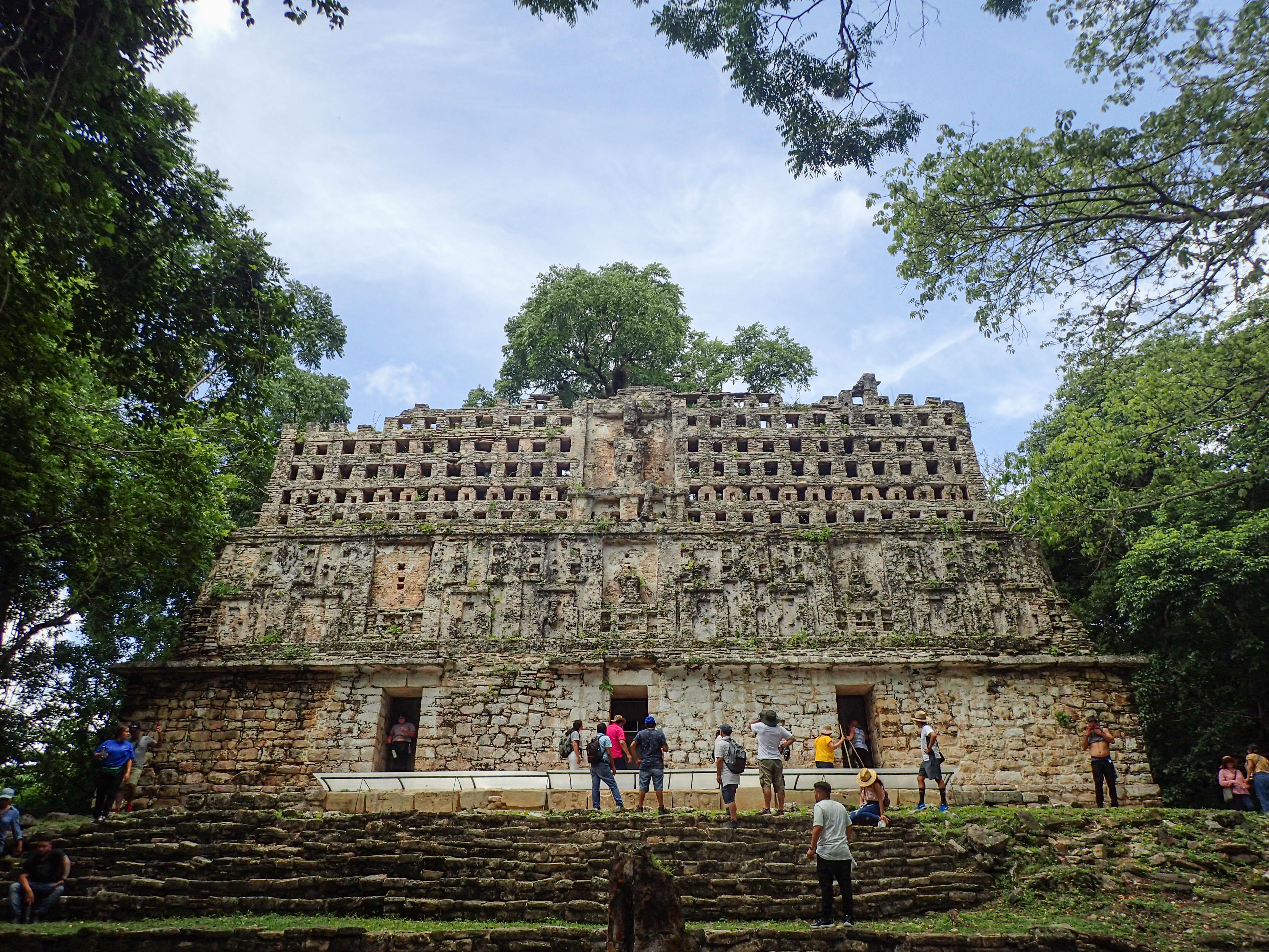 Mexico - Yaxchilan - Structure 23 - The Central Acropolis